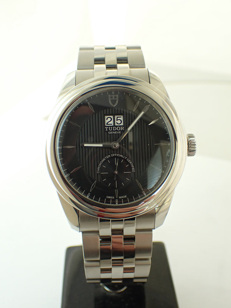 Tudor Glamour Double Date